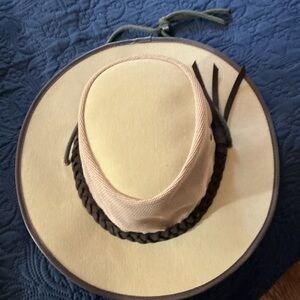 Traders Downunder Elegant Cream and Brown Women's Hat